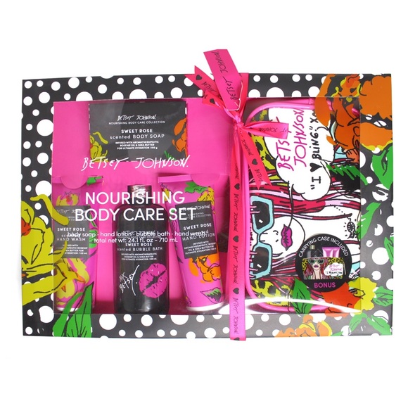 Betsey Johnson Other - Betsey Johnson NIB Nourishing Body Care Set